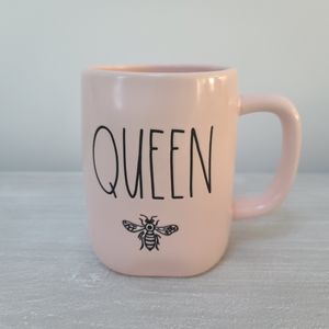 Rae Dunn QUEEN 🐝 Pink coffee mug